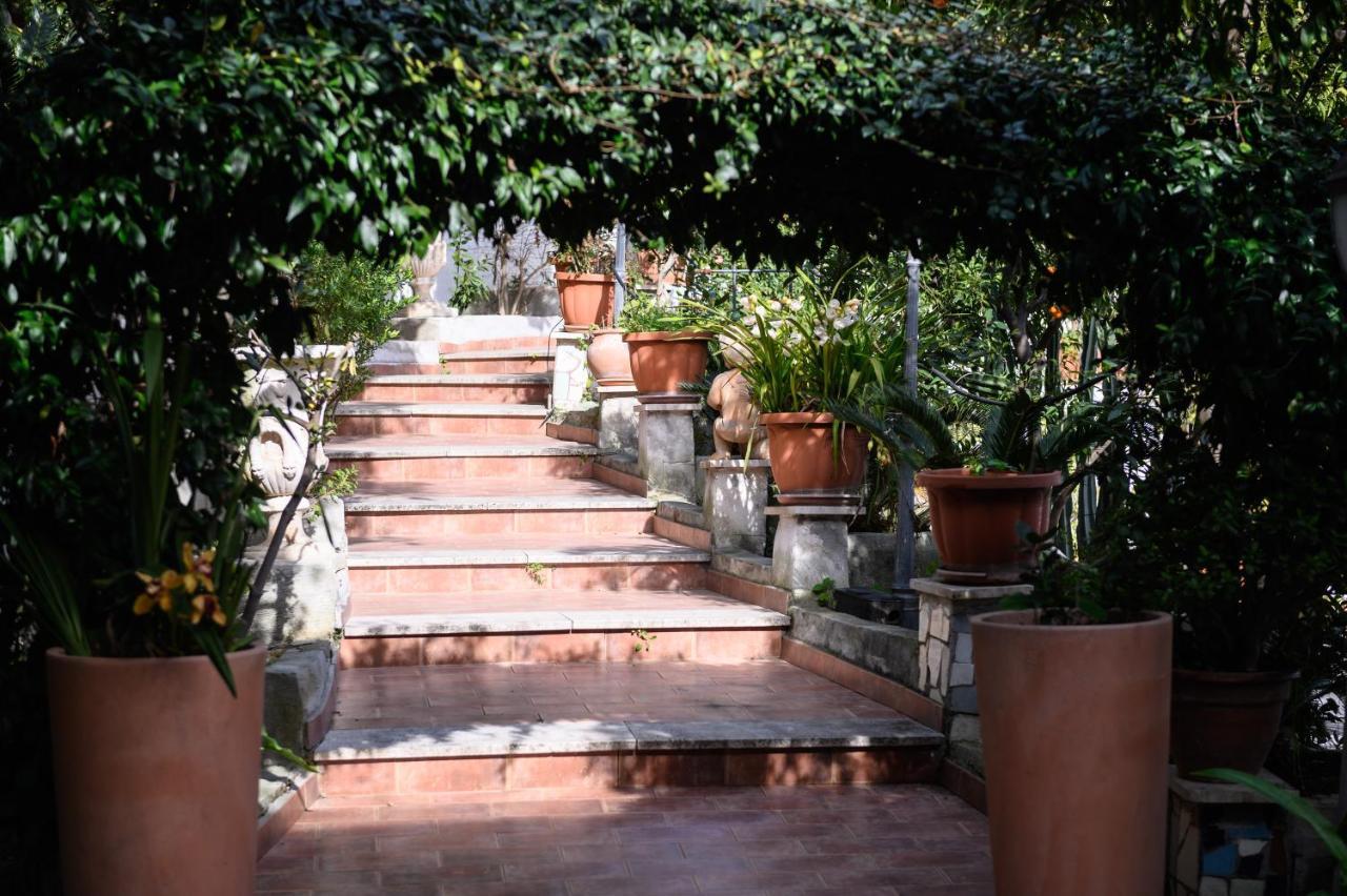 Villa Emilia يوتْسْوولْ المظهر الخارجي الصورة