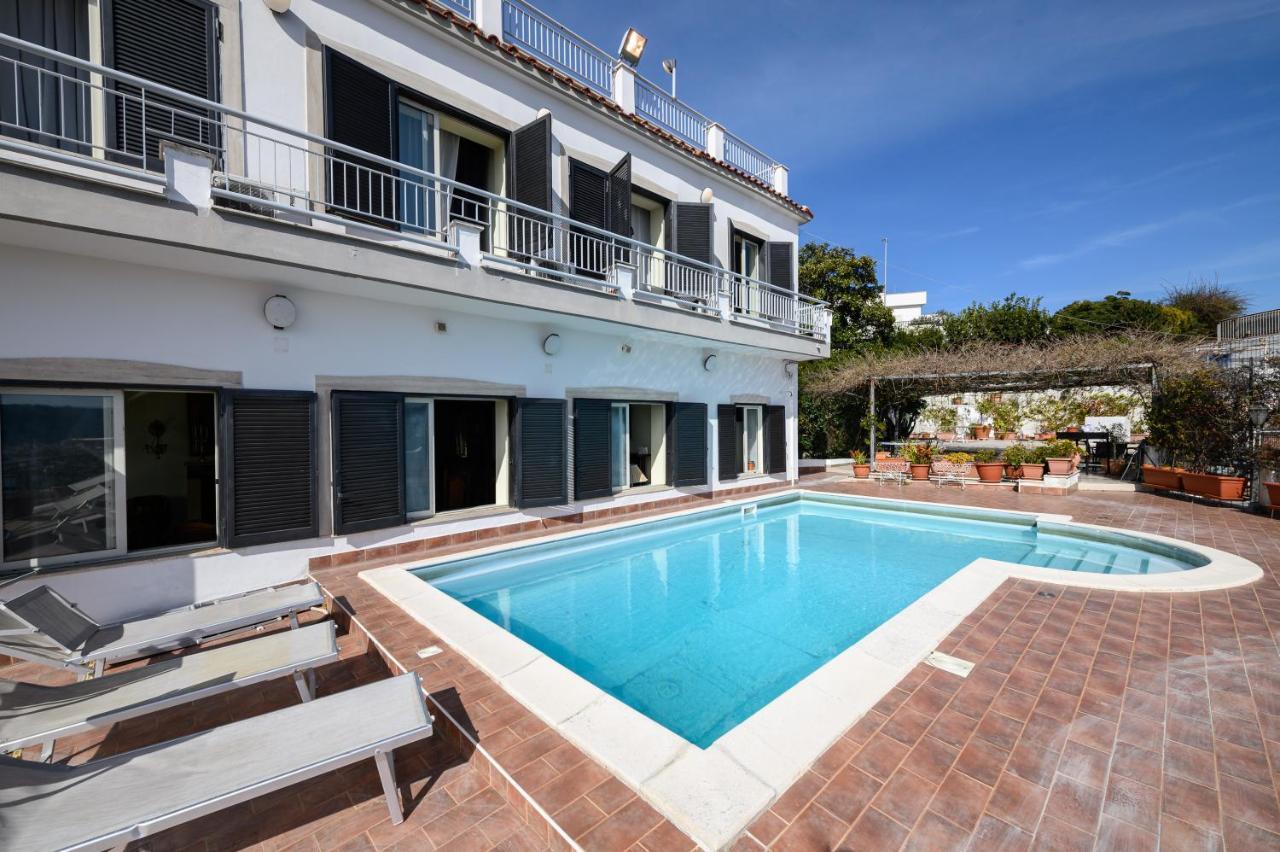 Villa Emilia يوتْسْوولْ المظهر الخارجي الصورة