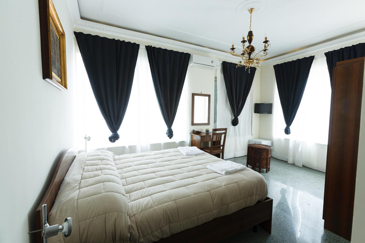 Villa Emilia يوتْسْوولْ المظهر الخارجي الصورة
