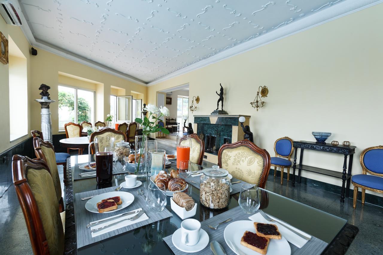 Villa Emilia يوتْسْوولْ المظهر الخارجي الصورة