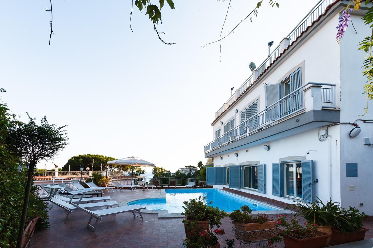 Villa Emilia يوتْسْوولْ المظهر الخارجي الصورة