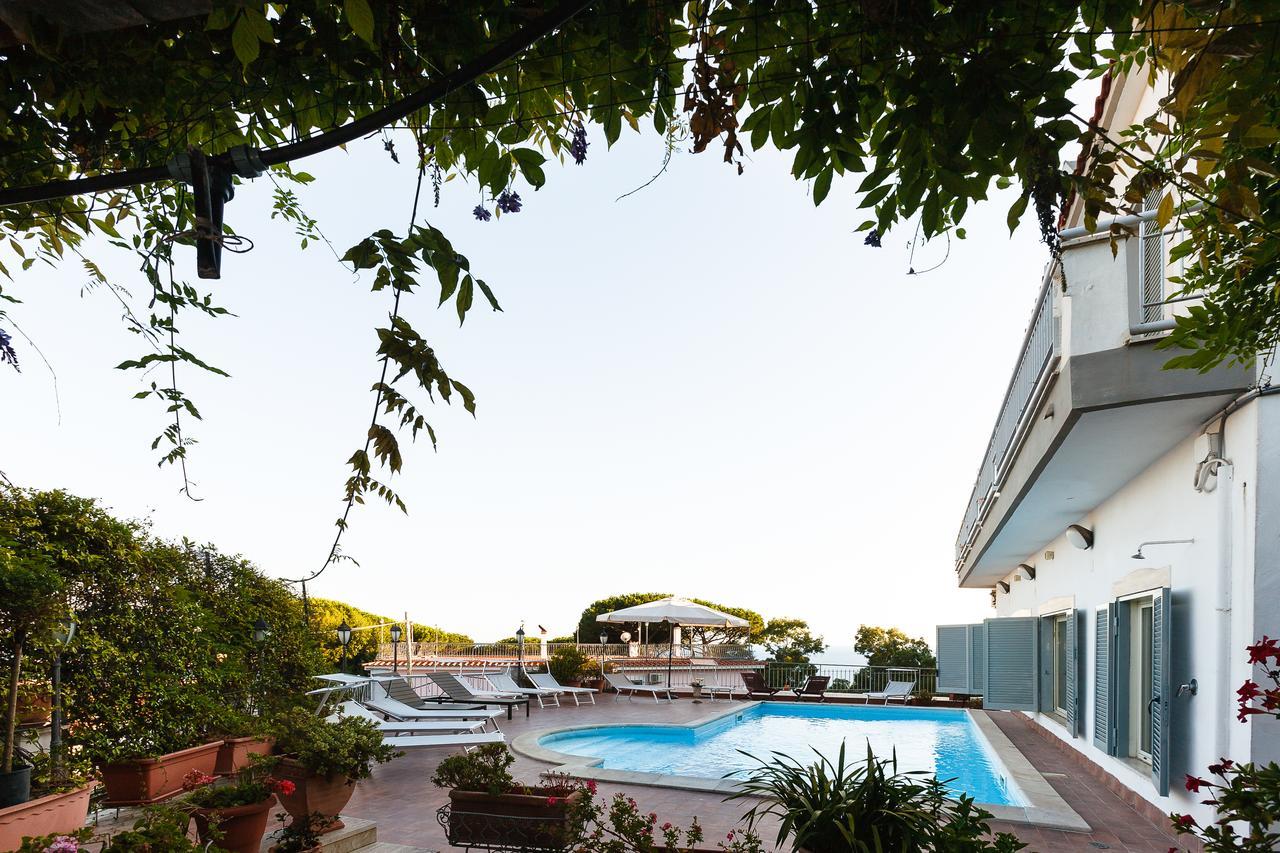 Villa Emilia يوتْسْوولْ المظهر الخارجي الصورة